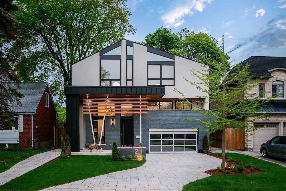 Blue Door Realty Group